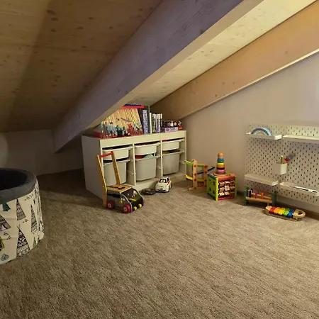 Apartmanica Hrabovo 32 3a, 3b, In Out, Sauna, Ac, Malino Brdo, Tatras 루좀베로크