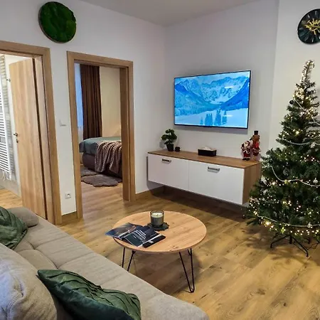 Apartmanica Hrabovo 32 3a, 3b, In Out, Sauna, Ac, Malino Brdo, Tatras Апартаменти Ружомберок